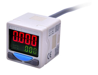 [DPSN1D-01030G] Digitaler Drucksensor/Schalter – Airtac | PNP | vorkonfektioniert Anschluss von unten | -100kpa to 100kpa  | 300mm Kabel | M8 Stecker | 1/8 G Gewinde
